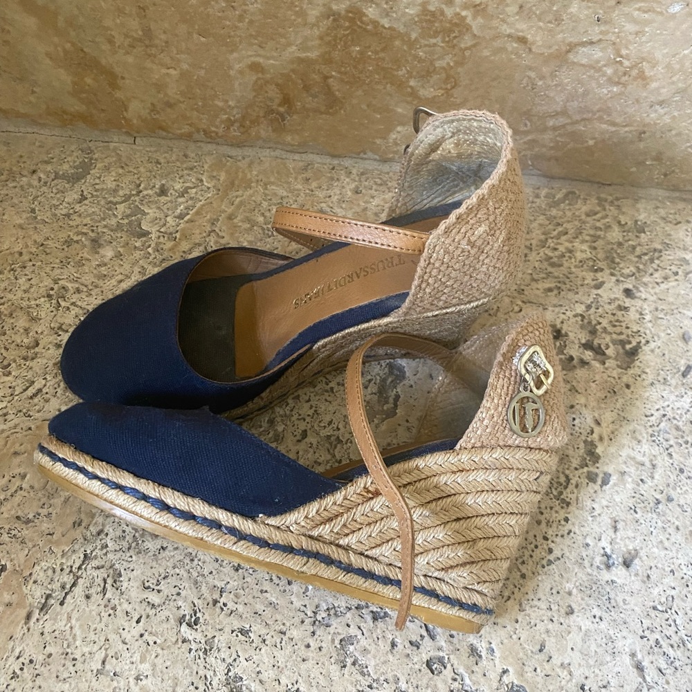 Trussardi Jeans wedged shoes, size 6
